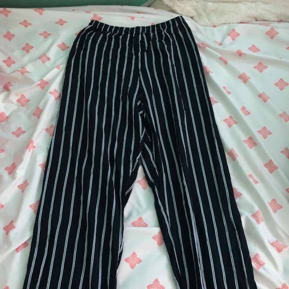 Brandy Melville Pants - Brandy Melville pants